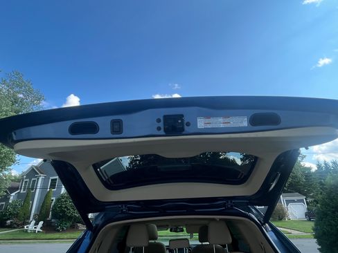 Used 2015 Toyota Highlander XLE AWD/4WD image 32
