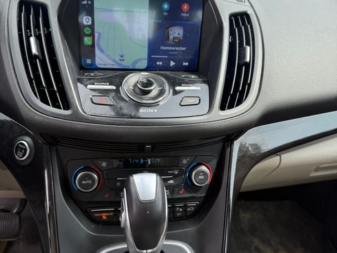 Used 2017 Ford C-MAX Energi Titanium w/ Equipment Group 501A image 12