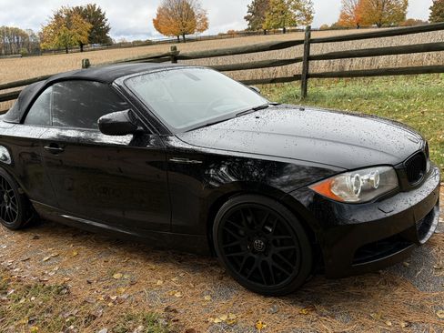 Used 2011 BMW 135i Convertible image 14