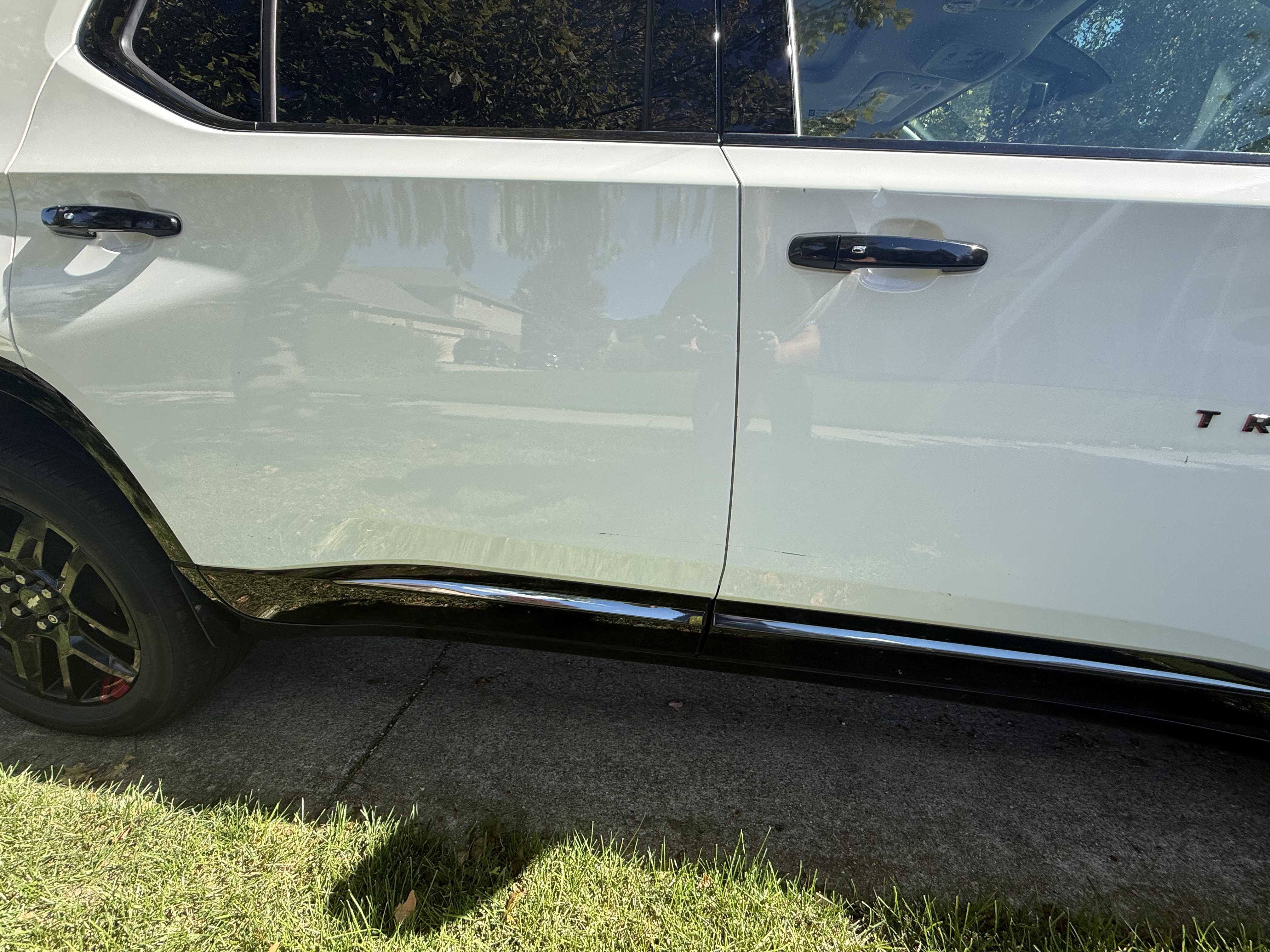 Used 2019 Chevrolet Traverse Premier w/ Redline Edition AWD/4WD image 31