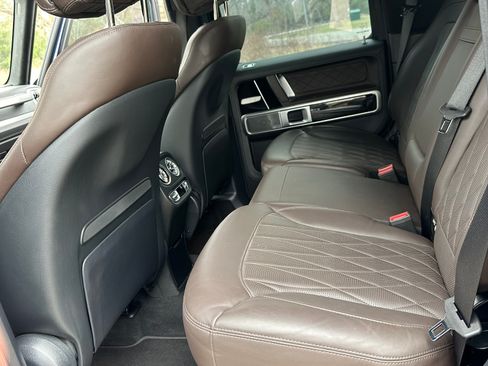 Used 2023 Mercedes-Benz G 550 image 4