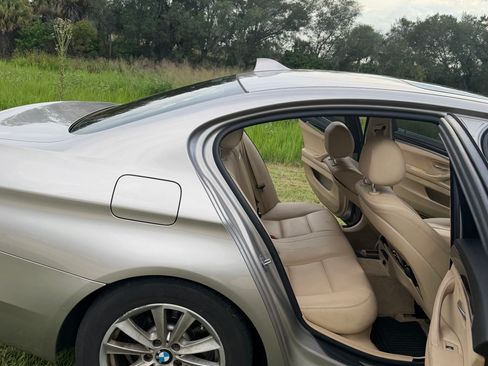 Used 2015 BMW 528i Sedan RWD image 11