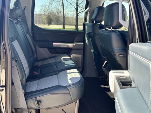 Used 2024 Ford F350 Limited image 11