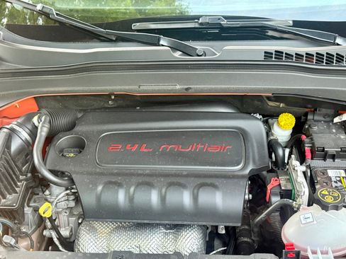 Used 2015 Jeep Renegade Trailhawk w/ Safety & Security Group I image 12