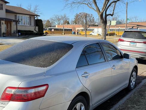 Used 2007 Toyota Camry LE image 6