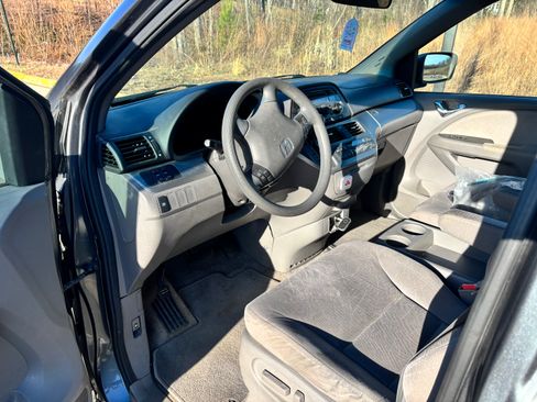 Used 2010 Honda Odyssey EX image 8