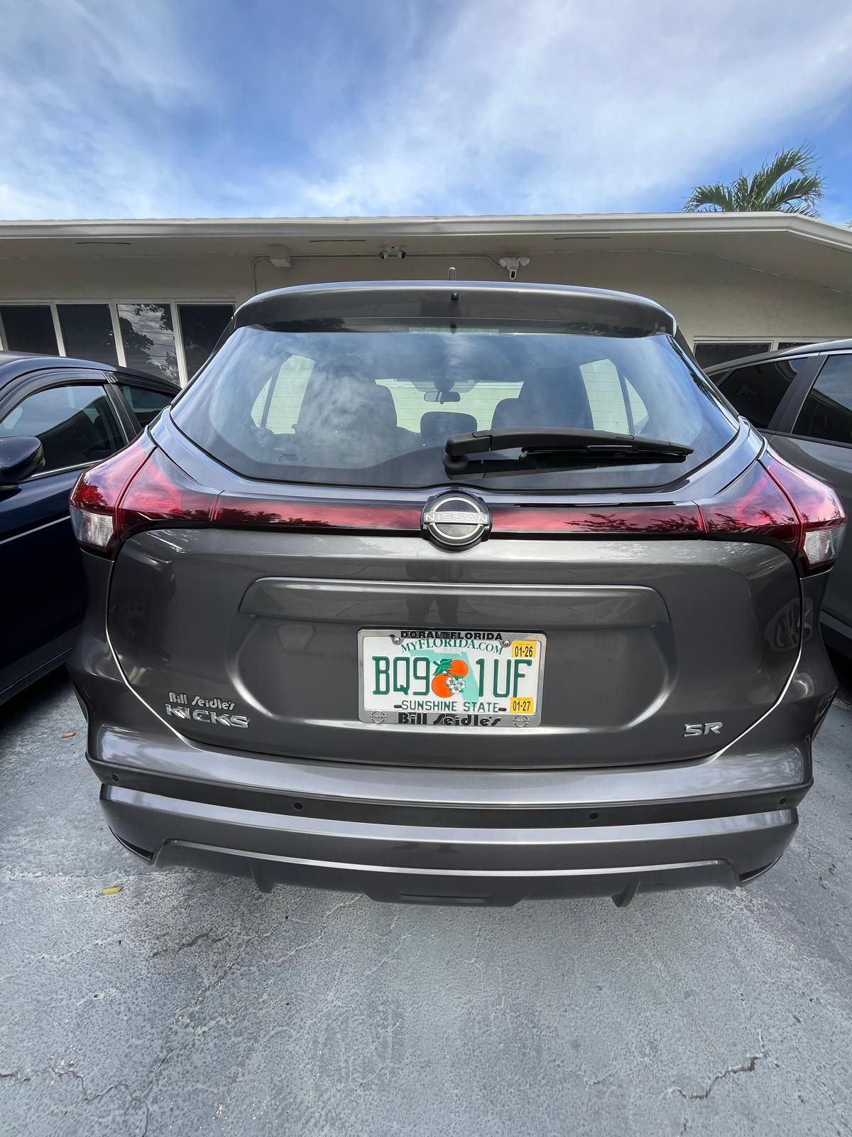 Used 2023 Nissan Kicks SR FWD image 4