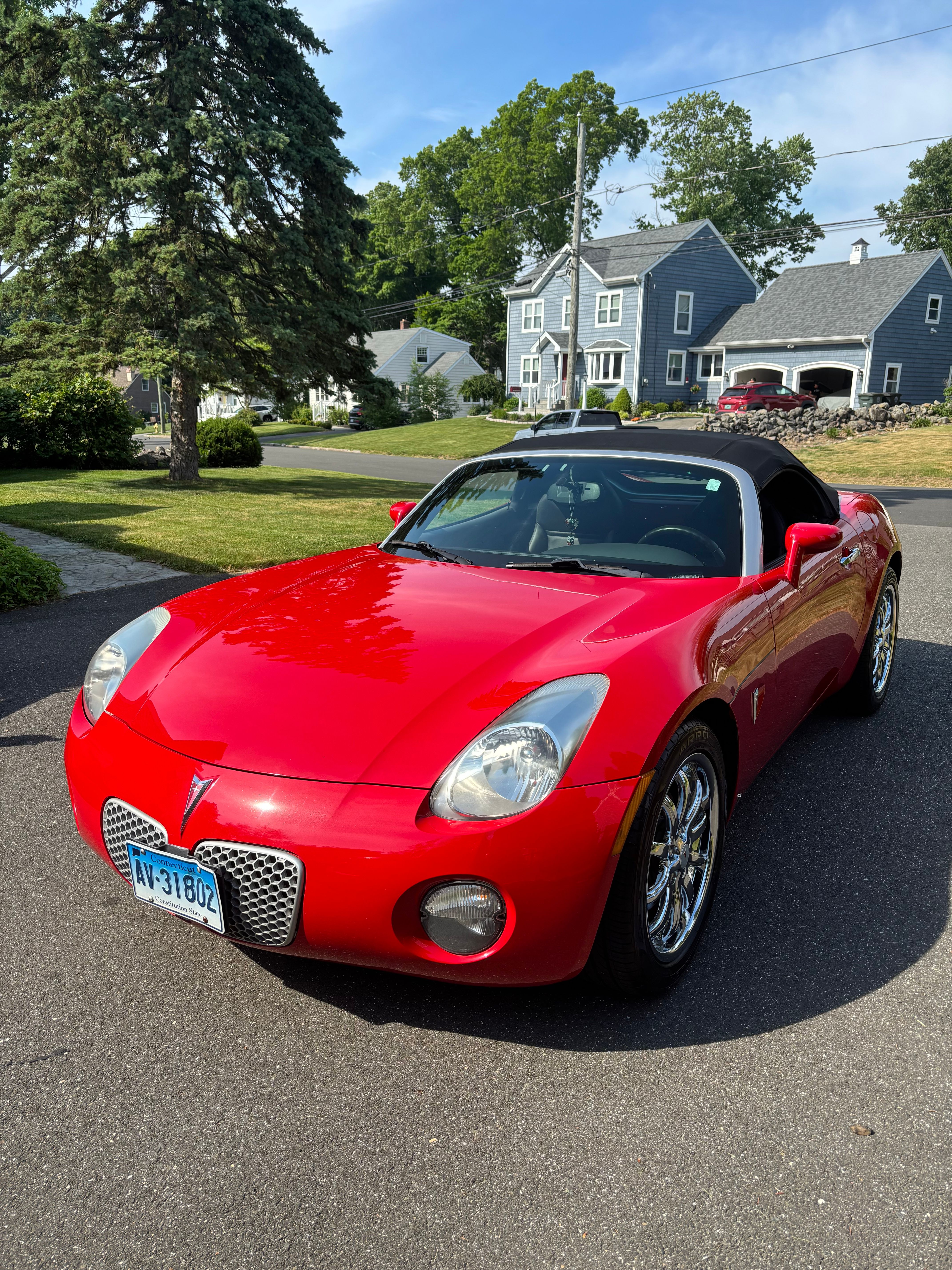 Used 2008 Pontiac Solstice Convertible w/ Premium Package RWD image 9