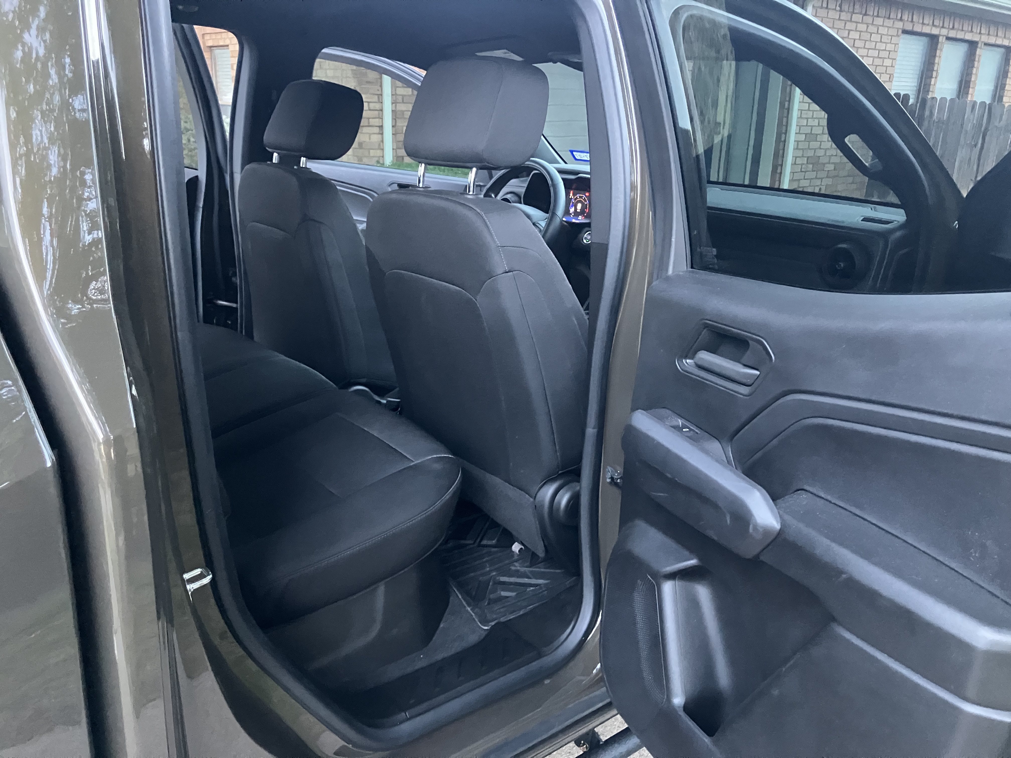 Used 2023 Chevrolet Colorado W/T RWD image 13