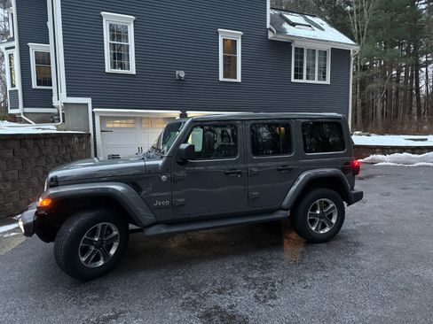 Used 2021 Jeep Wrangler Unlimited Sahara image 14