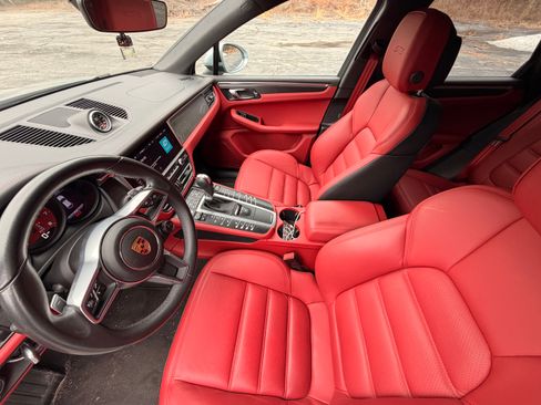Used 2021 Porsche Macan GTS AWD/4WD image 14