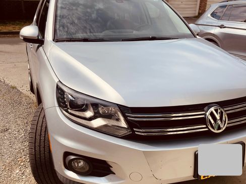 Used 2016 Volkswagen Tiguan SE FWD image 1