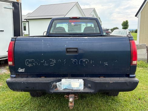 Used 1998 Chevrolet Silverado 2500 4x4 Regular Cab w/ Comfort & Convenience Pkg image 2