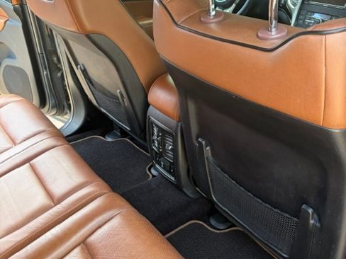 Used 2011 Jeep Grand Cherokee Overland Summit image 1