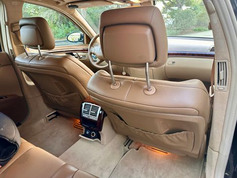 Used 2009 Mercedes-Benz S 63 AMG image 25