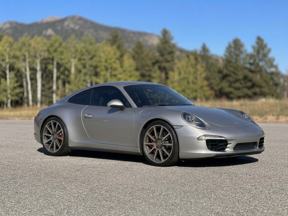 Used 2013 Porsche 911 Carrera 4S AWD/4WD image 4