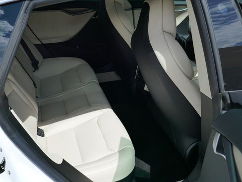 Used 2018 Tesla Model S 75D AWD/4WD image 22