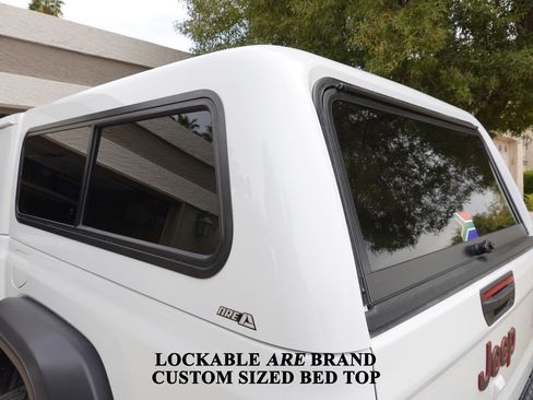 Used 2021 Jeep Gladiator Rubicon image 5