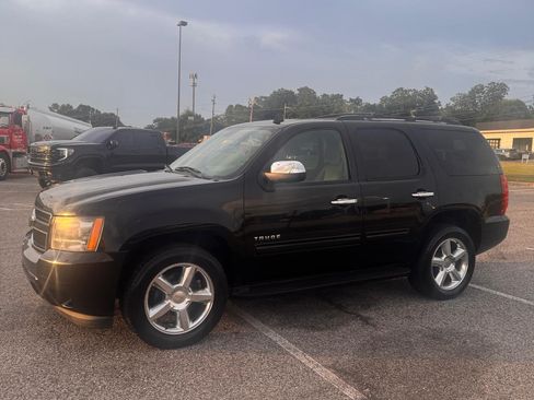 Used 2011 Chevrolet Tahoe LS RWD image 5