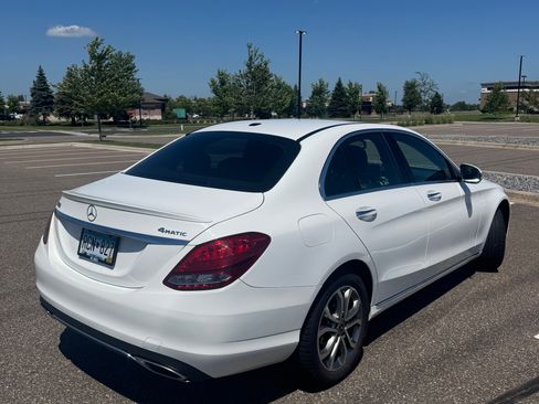 Used 2018 Mercedes-Benz C 300 4MATIC Sedan image 2