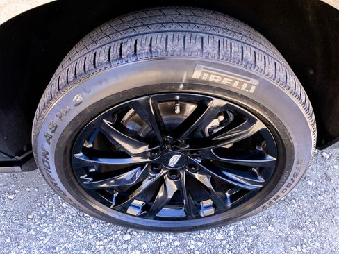 Used 2021 Cadillac Escalade ESV Sport Platinum w/ LPO, ONYX Package image 18