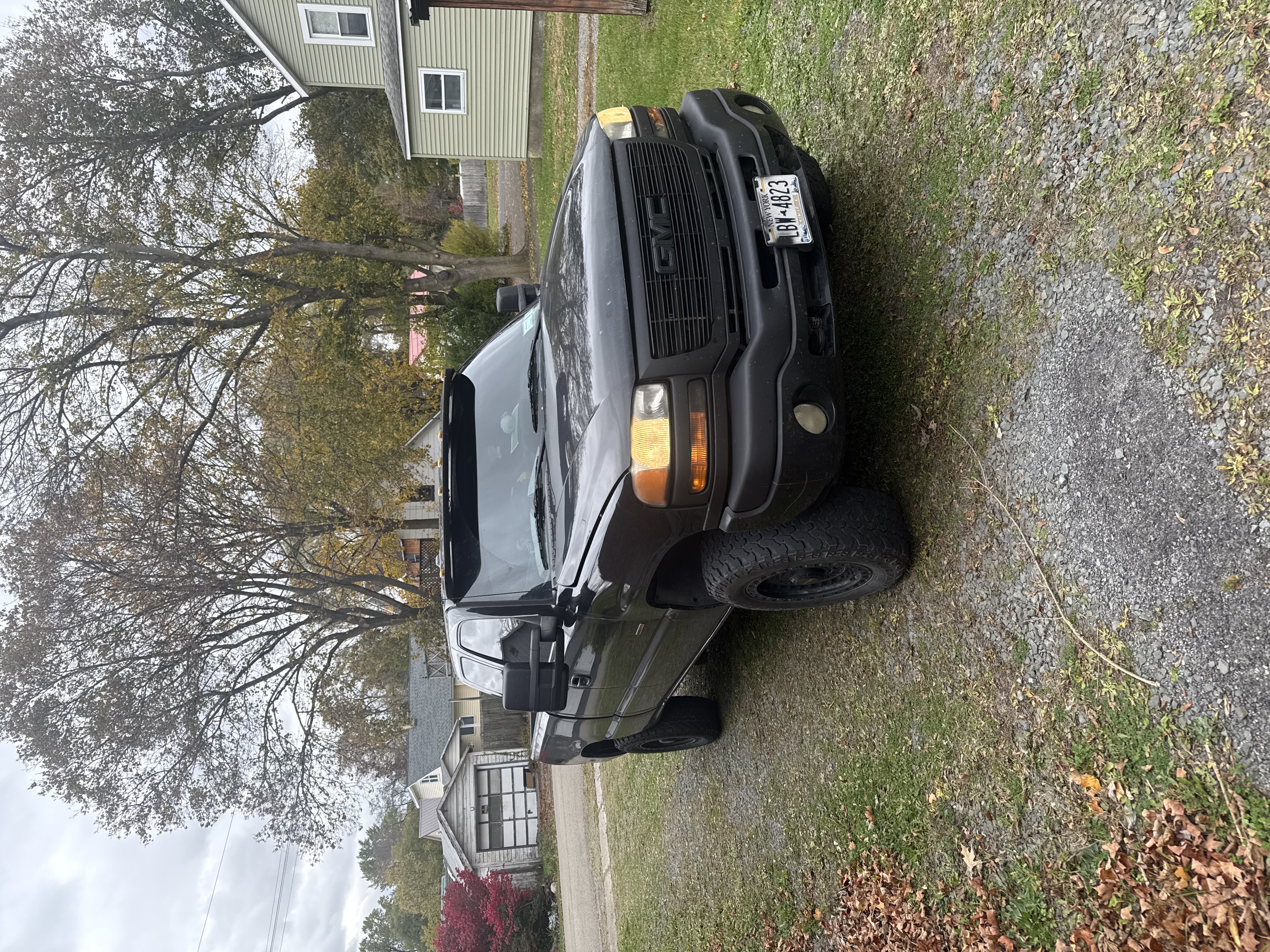 Used 2005 GMC Sierra 2500 SLT w/ Heavy-Duty Power Package AWD/4WD image 18
