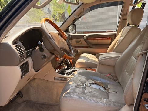 Used 2001 Lexus LX 470 4WD image 9