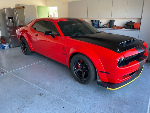 Used 2019 Dodge Challenger SRT Hellcat Redeye RWD image 5