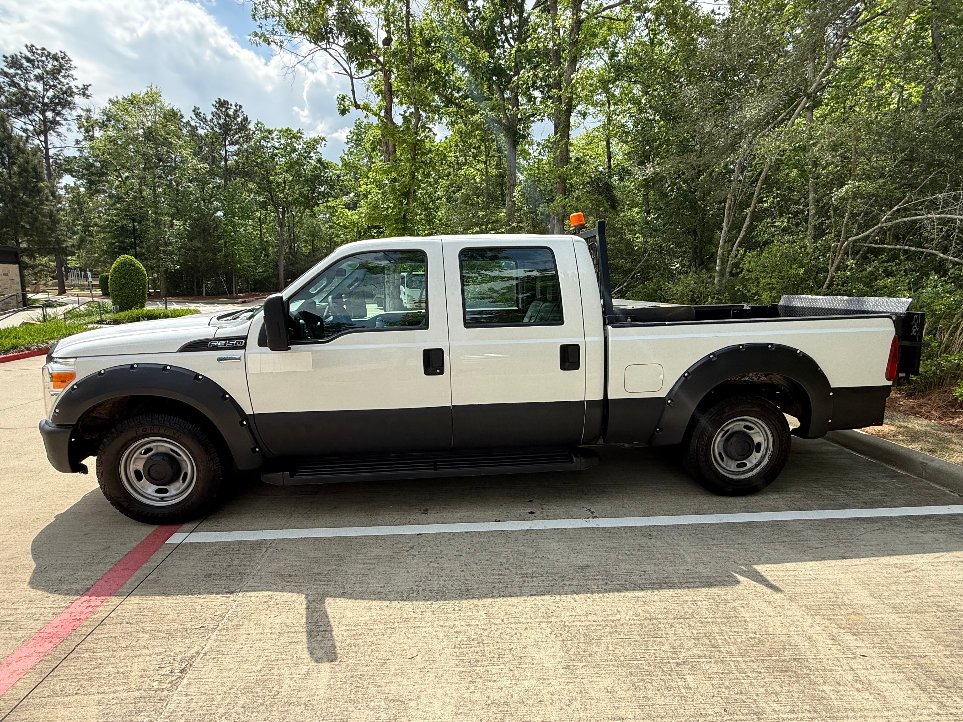 Used 2015 Ford F350 XL RWD image 2