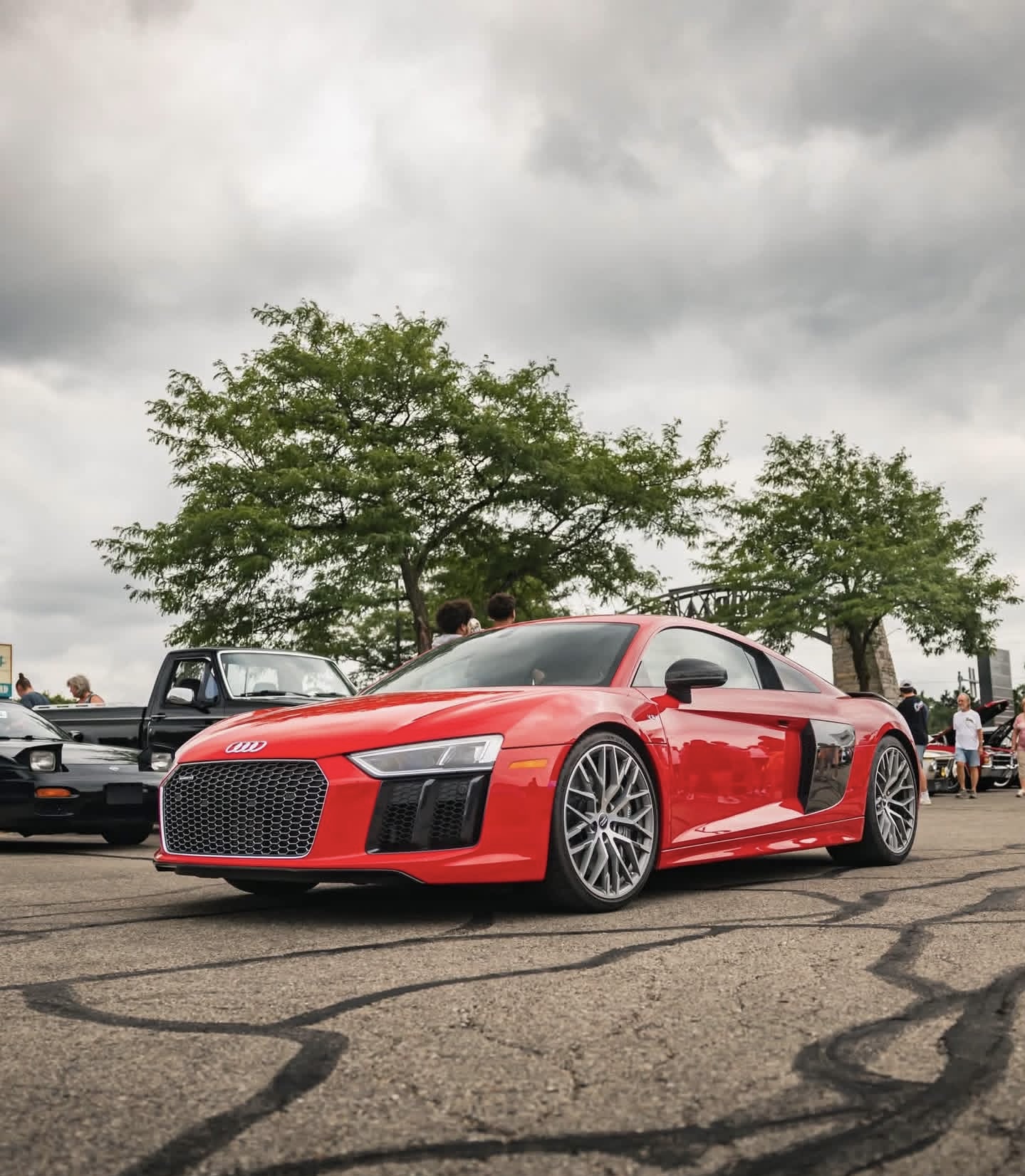Used 2017 Audi R8 V10 plus AWD/4WD image 2