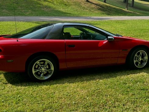 Used 1993 Chevrolet Camaro Z28 image 4