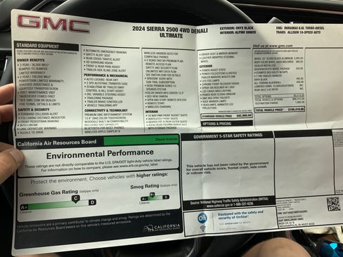 Used 2024 GMC Sierra 2500 Denali Ultimate image 8