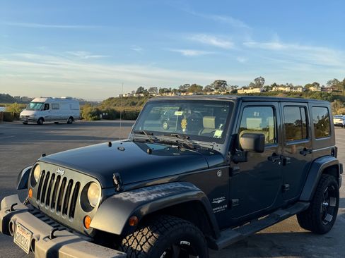 Used 2007 Jeep Wrangler Unlimited Sahara image 4