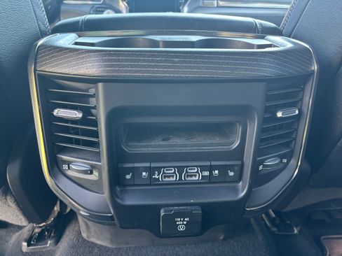 Used 2019 RAM 1500 Limited AWD/4WD image 18