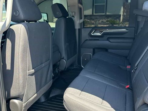 Used 2024 GMC Sierra 2500 SLE AWD/4WD image 6