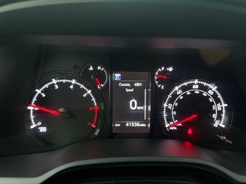 Used 2021 Toyota 4Runner SR5 image 11