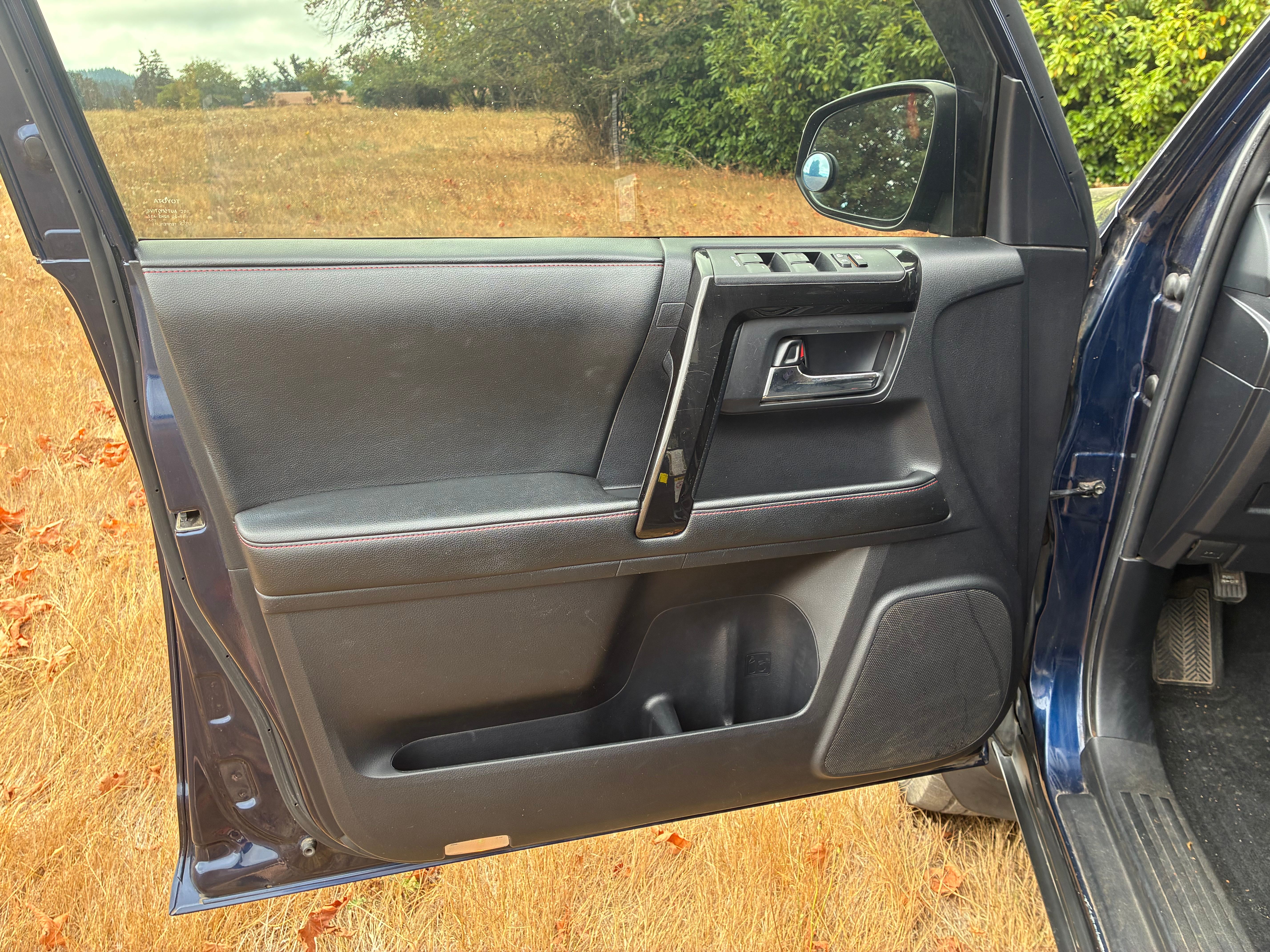 Used 2014 Toyota 4Runner Trail AWD/4WD image 16