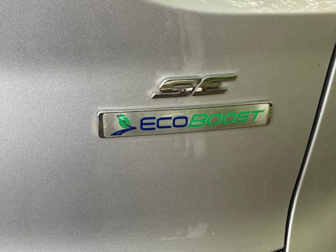 Used 2014 Ford Escape SE FWD image 11