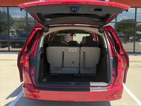 Used 2022 Honda Odyssey EX image 8