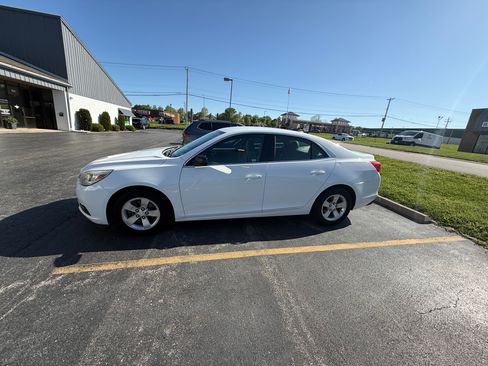 Used 2015 Chevrolet Malibu LS FWD image 4