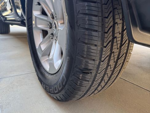 Used 2021 RAM 1500 Laramie RWD image 25