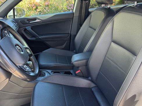 Used 2018 Volkswagen Tiguan SEL image 13