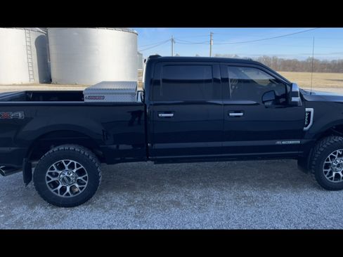 Used 2020 Ford F250 XLT w/ XLT Premium Package image 5