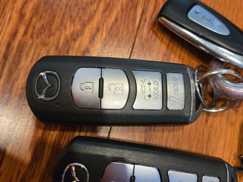 Used 2017 MAZDA MAZDA3 Sport w/ Preferred Equipment Package image 12