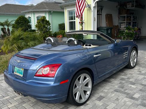 Used 2005 Chrysler Crossfire Limited image 6