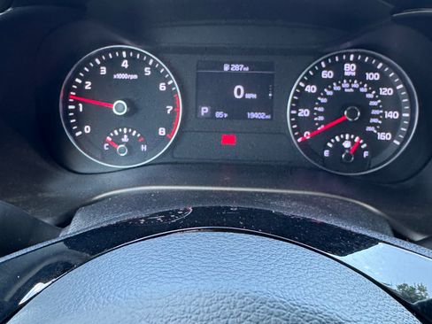 Used 2020 Kia Forte LXS FWD image 6