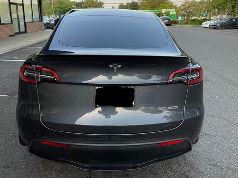Used 2022 Tesla Model Y Performance AWD/4WD image 14