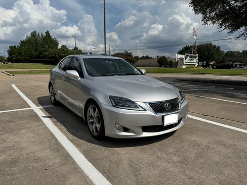 Used 2010 Lexus IS 250 image 9