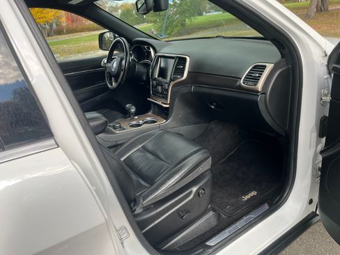 Used 2014 Jeep Grand Cherokee Limited image 14