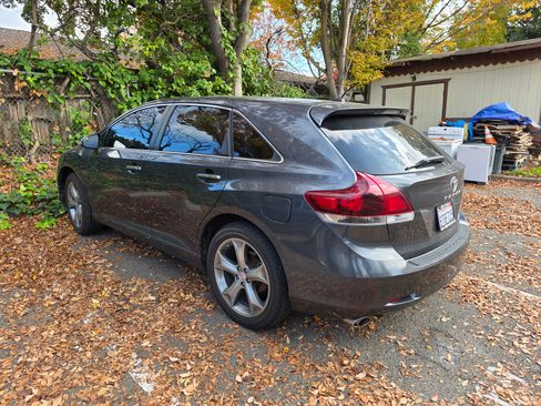 Used 2013 Toyota Venza Limited image 11